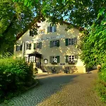 ホテル Der Obere Wirt Zum Queri 4*