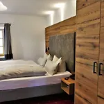 Hotel Der Obere Wirt Zum Queri