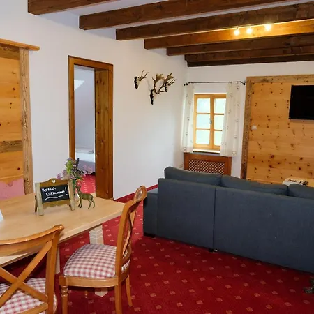 Hotell Der Obere Wirt Zum Queri