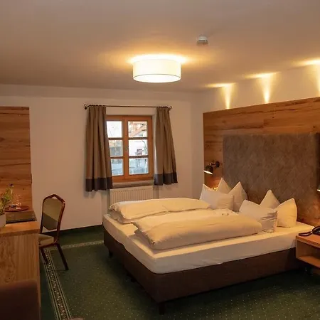 Der Obere Wirt Zum Queri Hotel 4*