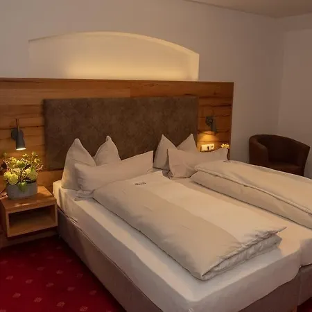 Der Obere Wirt Zum Queri Hotel