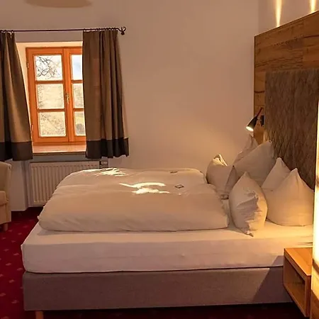 Hotel Der Obere Wirt Zum Queri