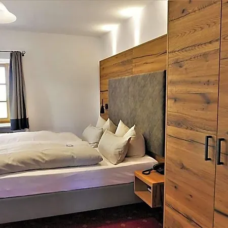 Der Obere Wirt Zum Queri Hotel 4*