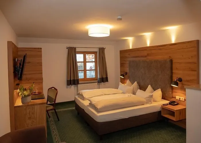 Der Obere Wirt Zum Queri Hotel 4*