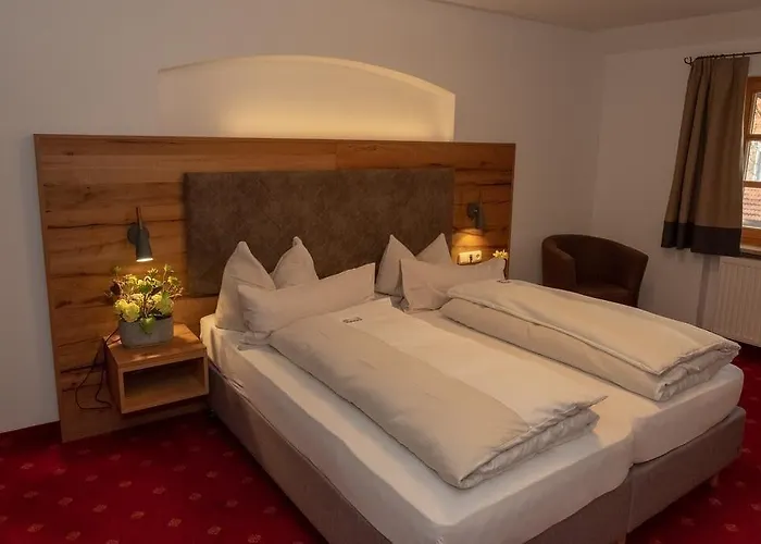 Der Obere Wirt Zum Queri Otel