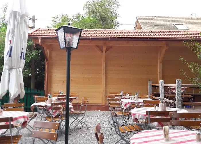 Der Obere Wirt Zum Queri Otel